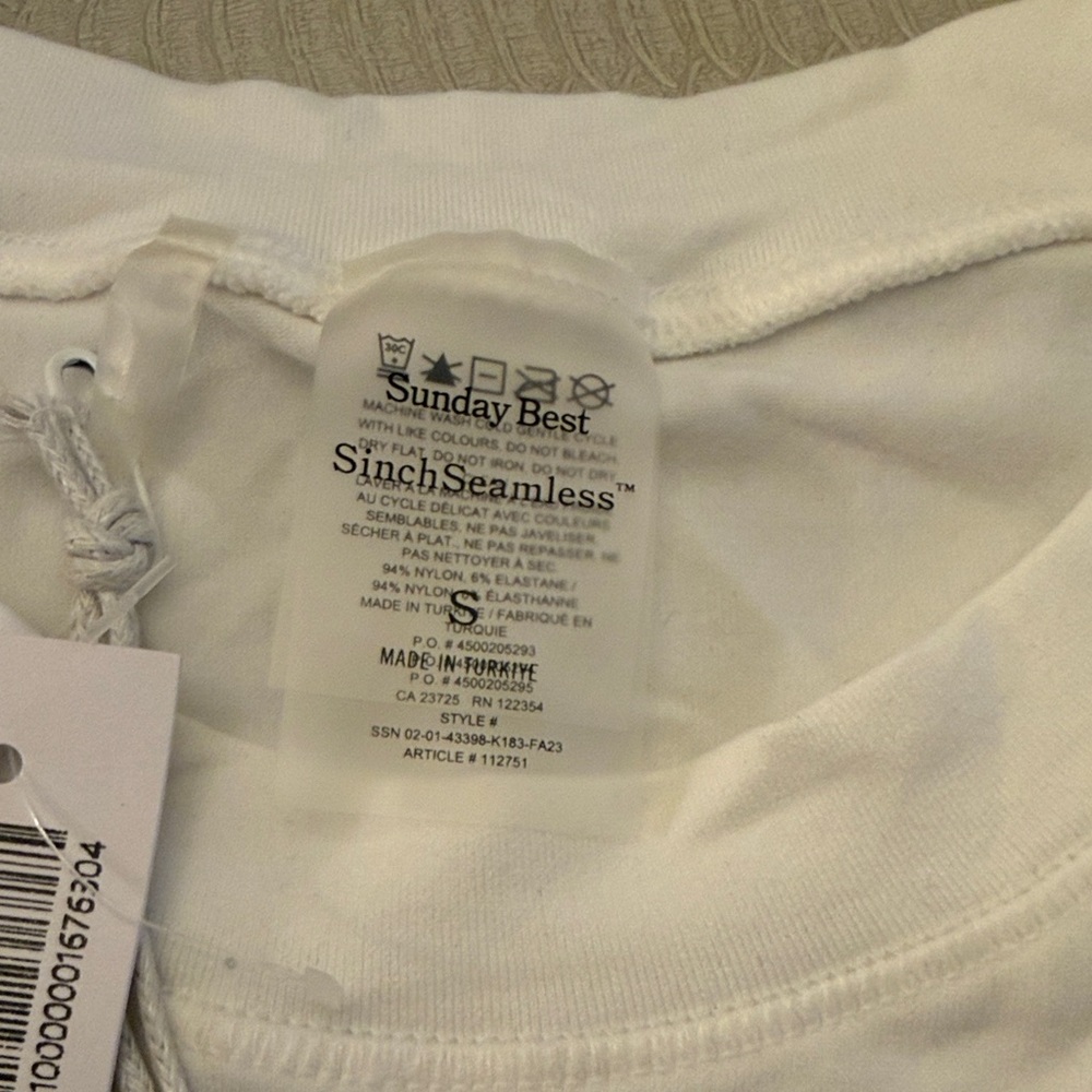 Aritzia White Short Sleeve bodysuit Tee - Picture 5 of 7